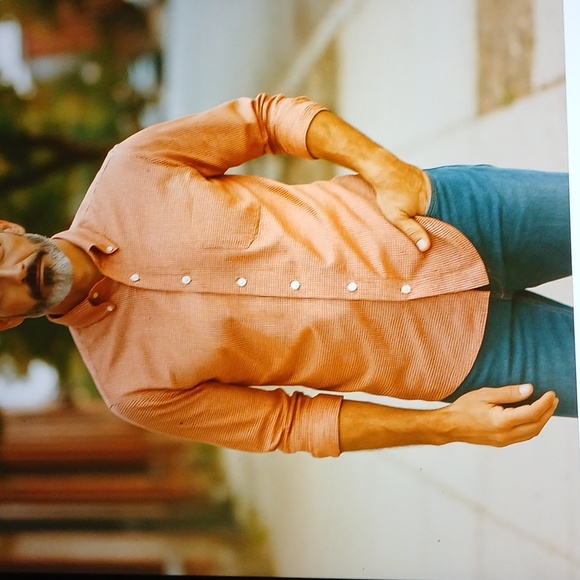 $48 Kirkland Button shirt, size small, tiny red-white plaid, easy care NWOT - Picture 4 of 7